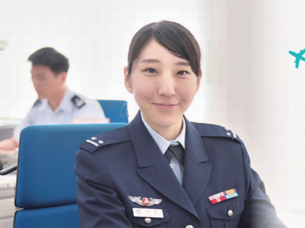 コラム 輝き活躍する女性幹部自衛官 女性曹士特集 日本国自衛隊データベース